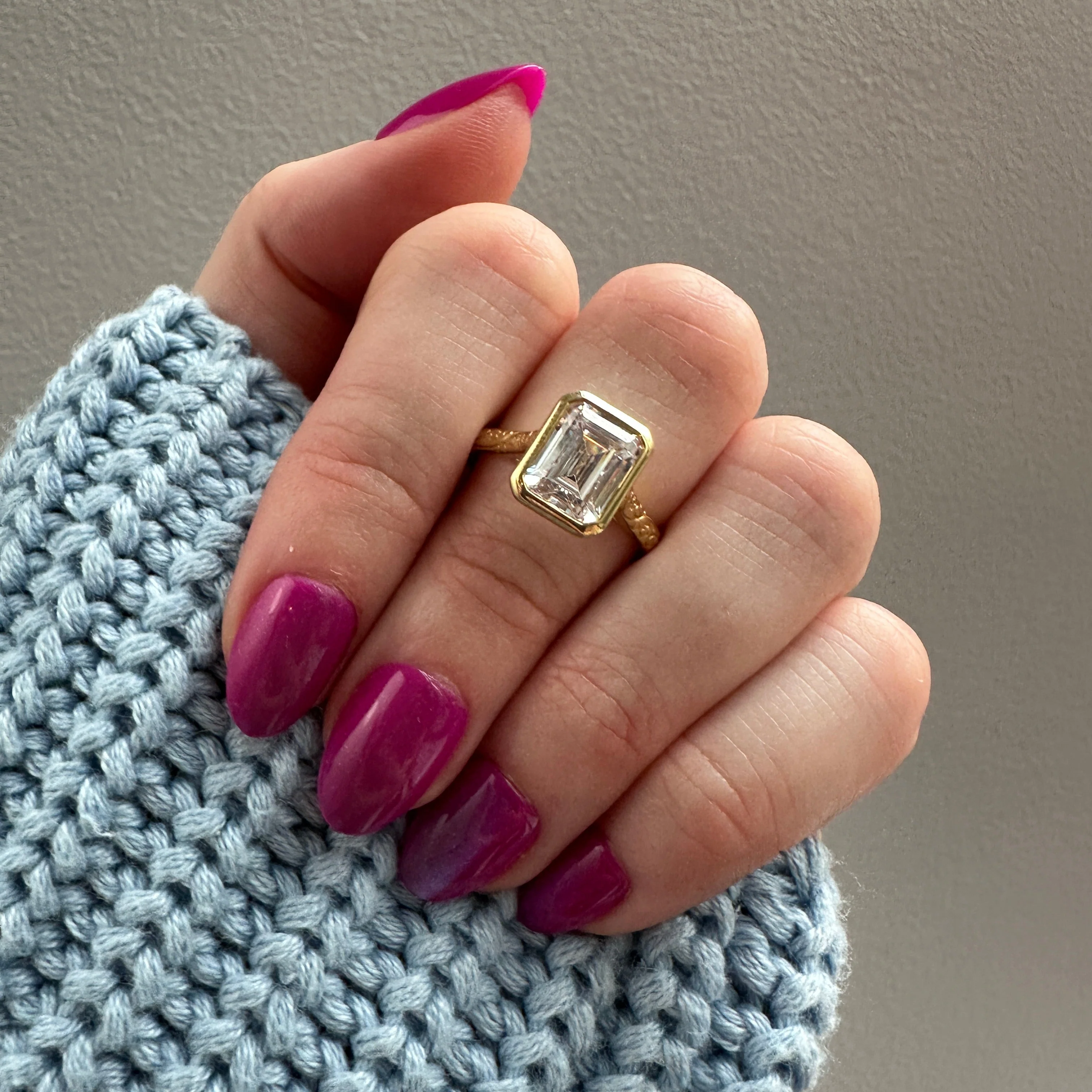 Daphne Emerald Cut - Image 5