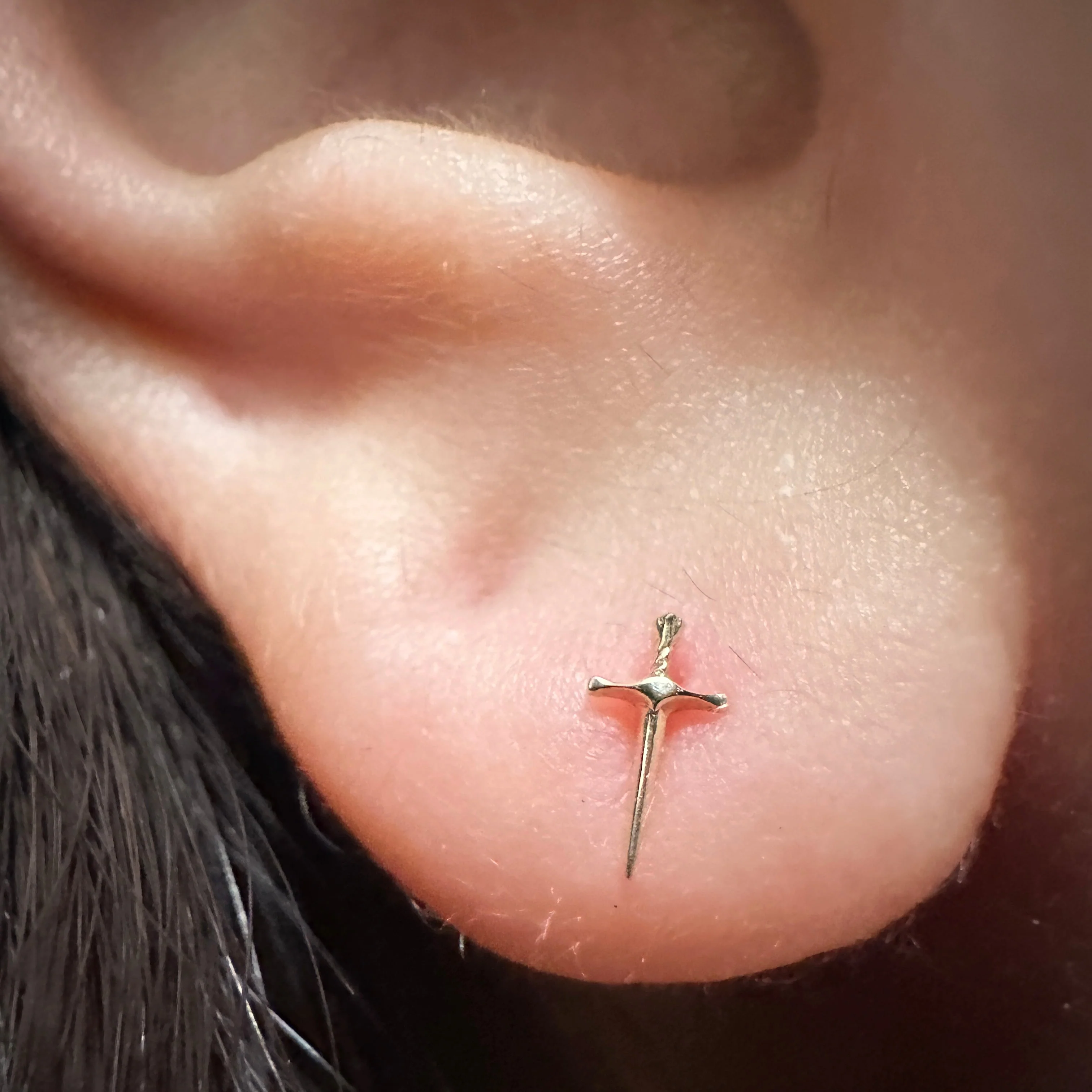 Dagger Single Stud - Image 3