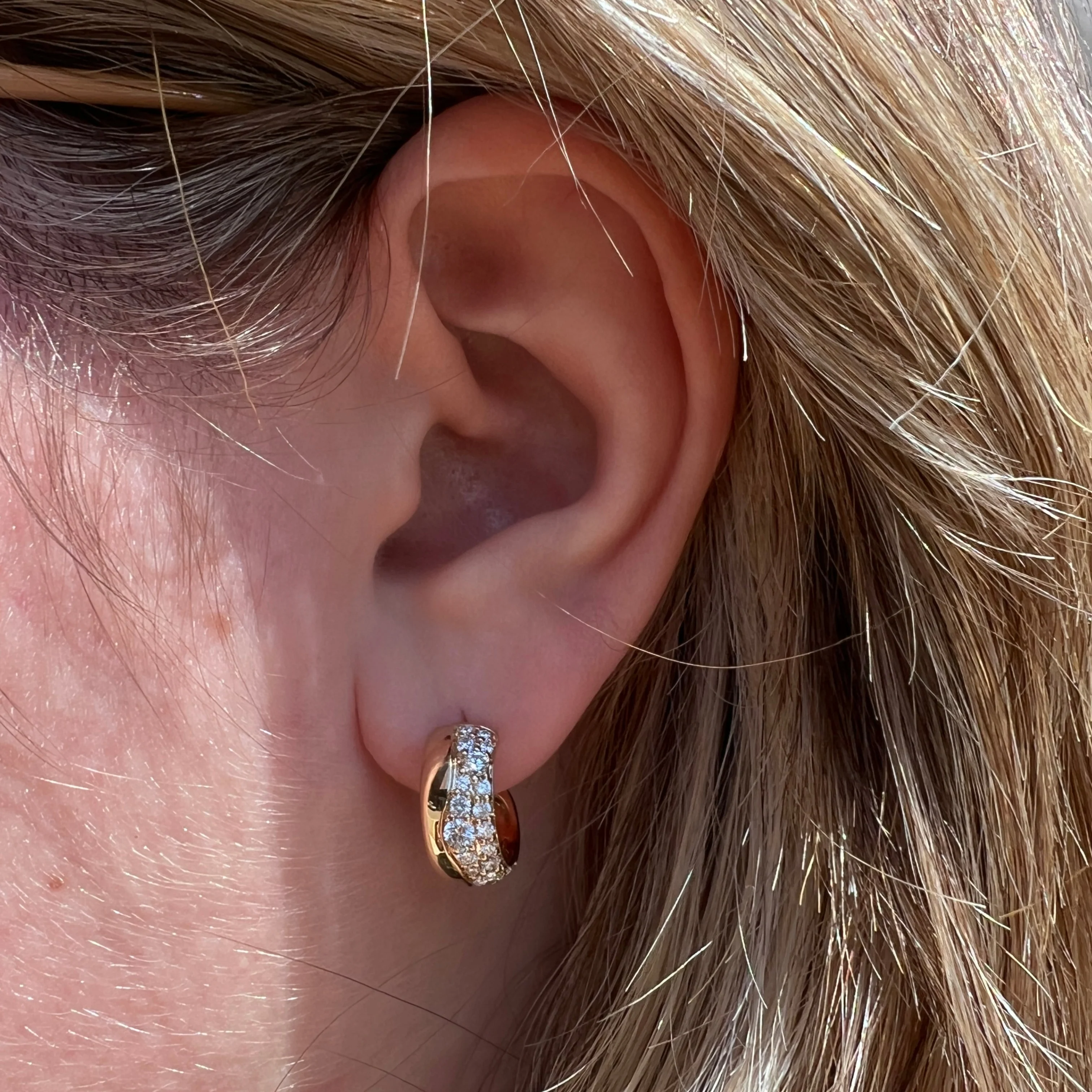 Wave Huggie Lab-Grown Diamond Hoops - Image 3